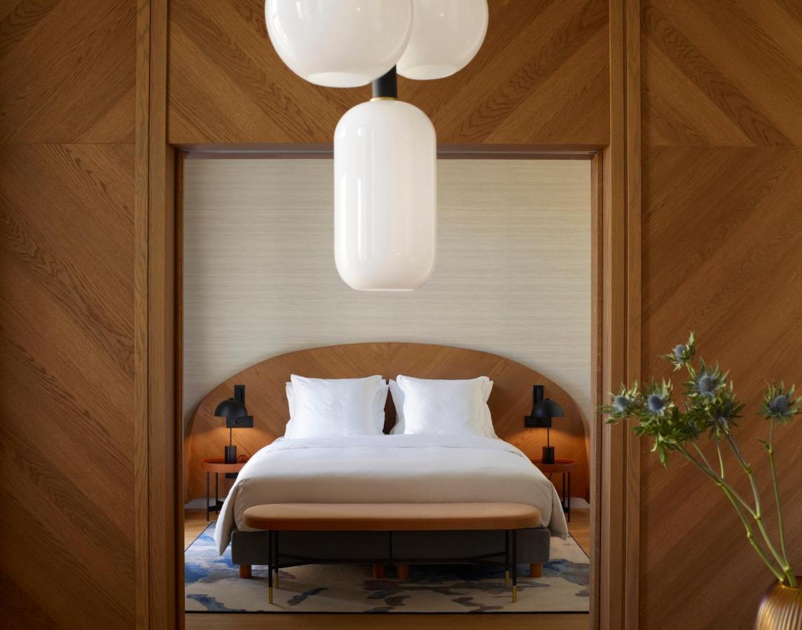 Milos Signature Suite