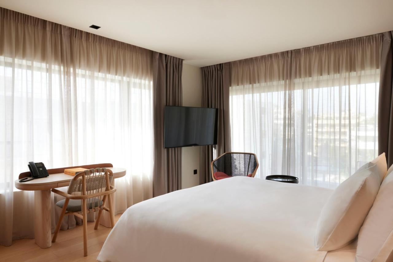 One Bedroom Suite City View