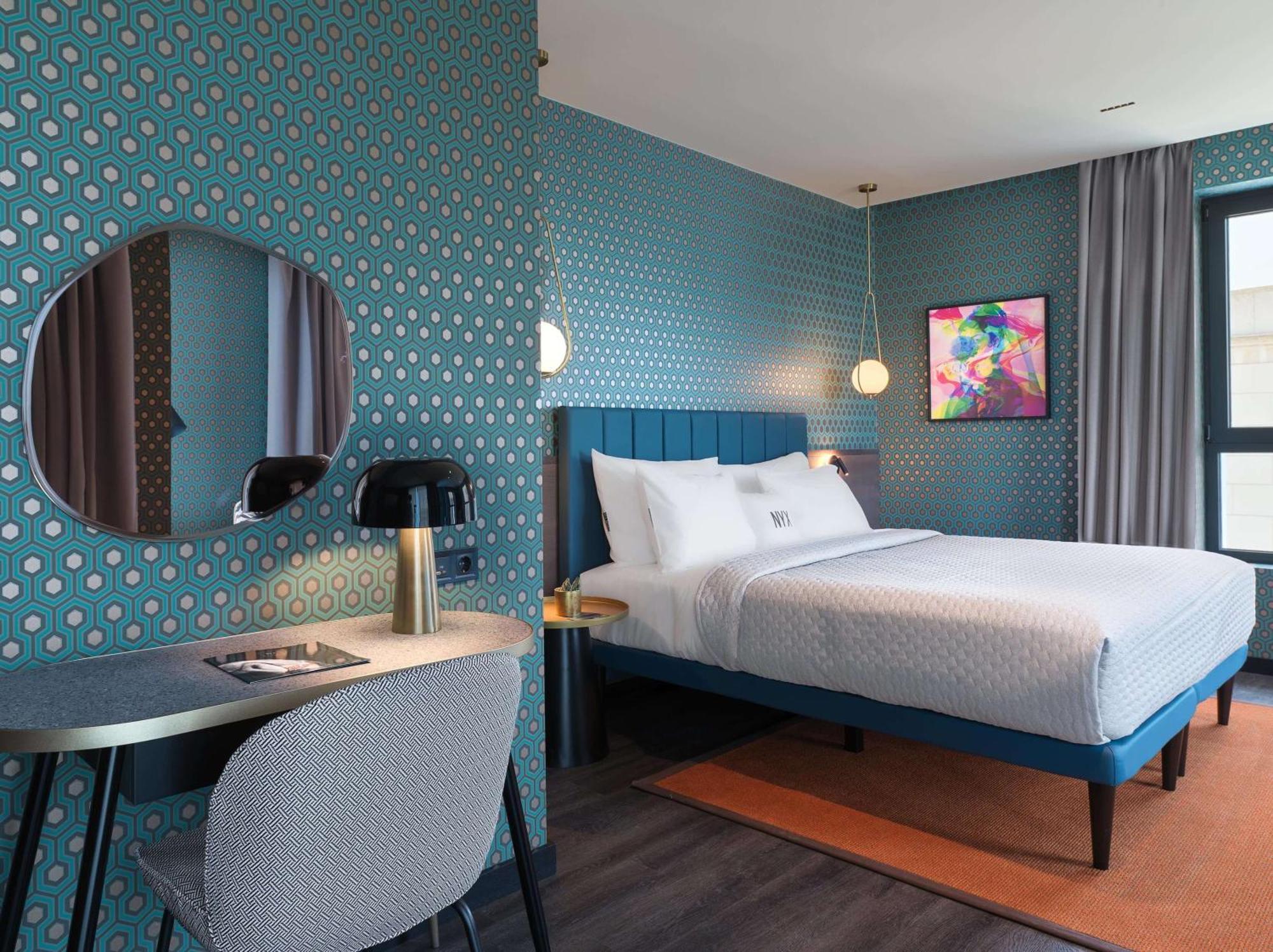 NYX Executive Suite – 3 Rooms Interconnected